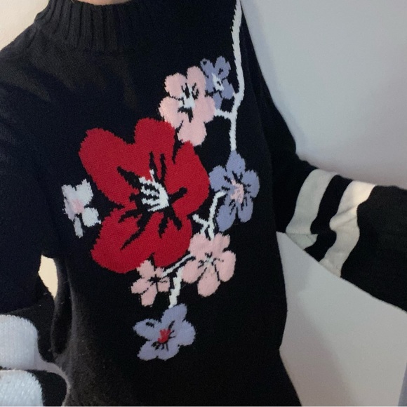 H&M sweater with bell sleeves - Picture 3 of 7